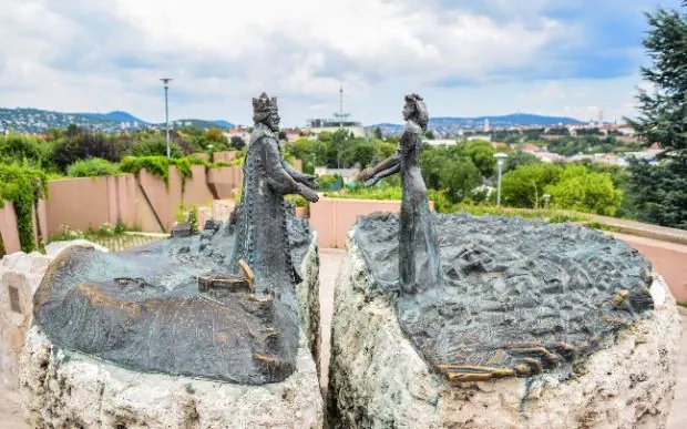 Prince Of Buda & The Princess Of Pest Monument