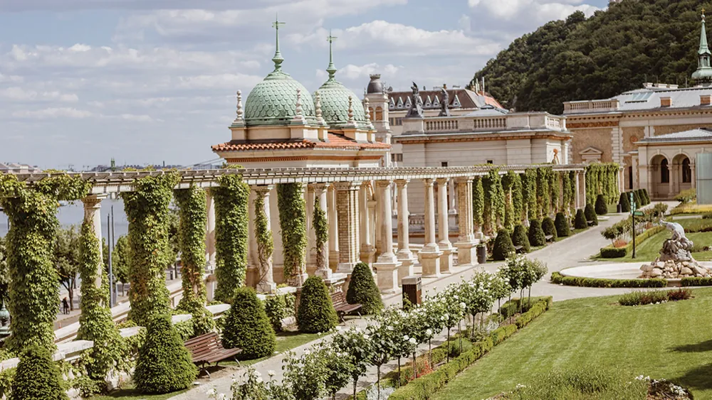 Castle Garden Bazaar